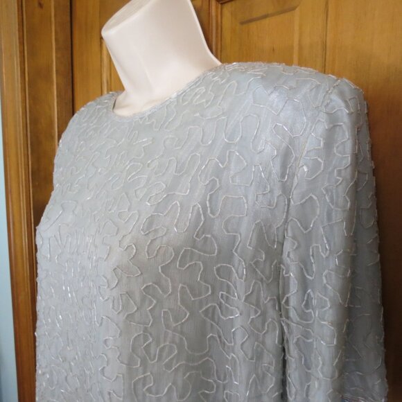 VTG Jakelin Beaded Grey Short Sleeve Top Silk Size XL - Picture 4 of 10